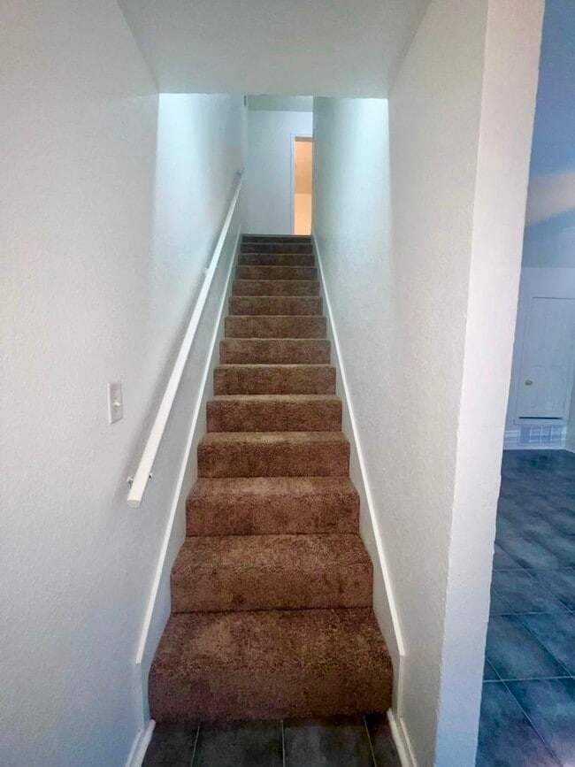 Building Photo - 3407 Barcelona Dr