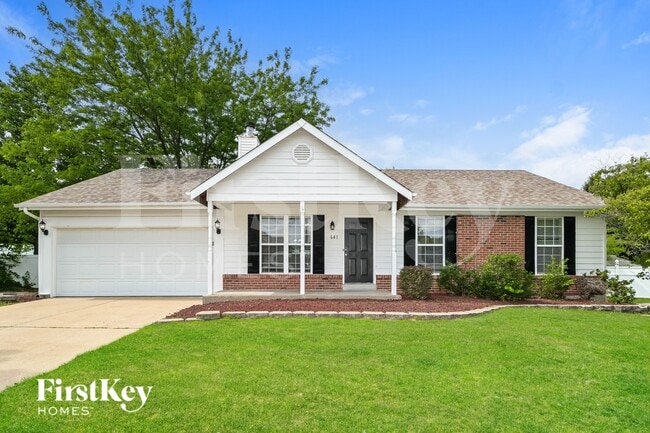 Building Photo - 641 Autumn Oaks Dr