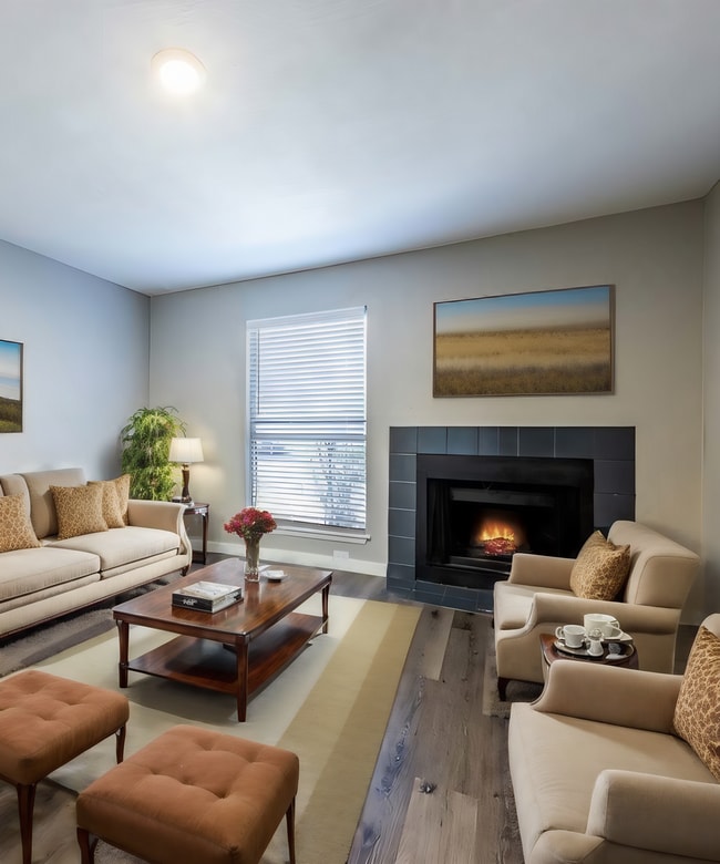 Interior Photo - Ventura North