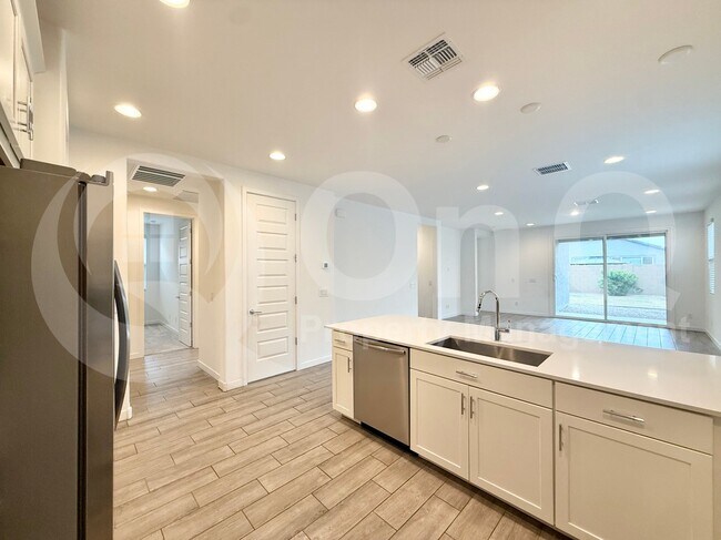 Foto del edificio - 2770 E Grassland Wy