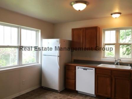 Building Photo - 1420 Stoddard St
