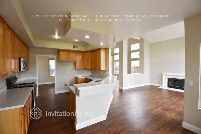 Building Photo - 104 Cam Del Sol