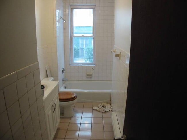 Building Photo - 3.0 bedroom in Cambridge Massachusetts 02139