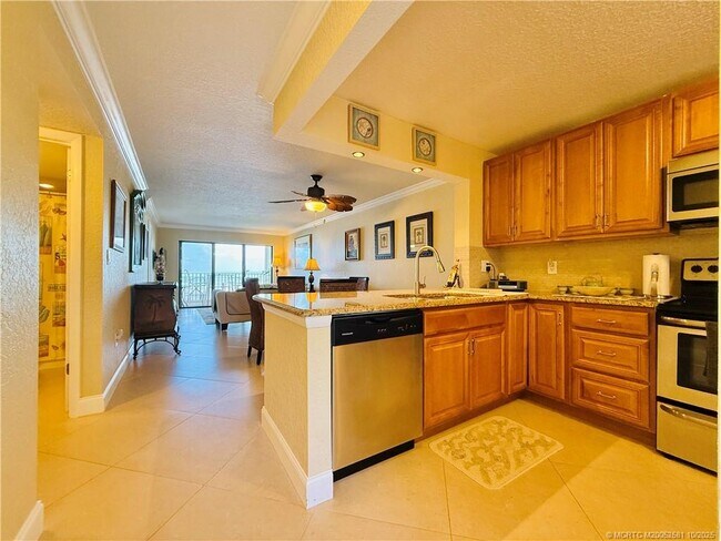Foto del edificio - 7440 S Ocean Dr