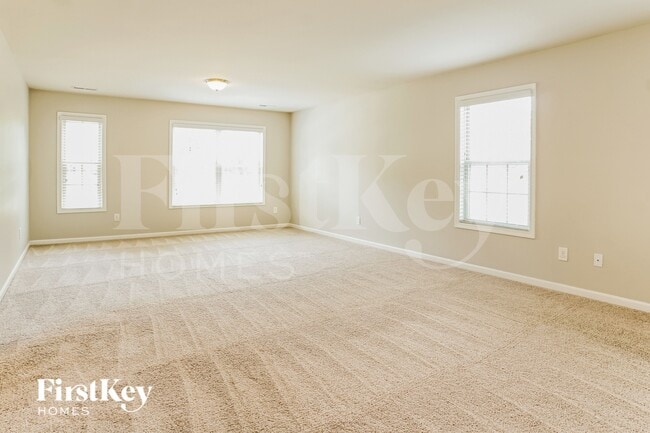 Foto del edificio - 307 Summerwalk Rd