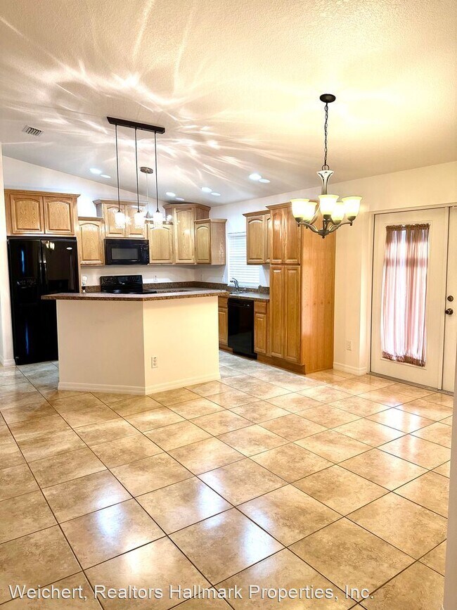 Building Photo - 3 br, 2 bath House - 1442 Deming Dr, SE