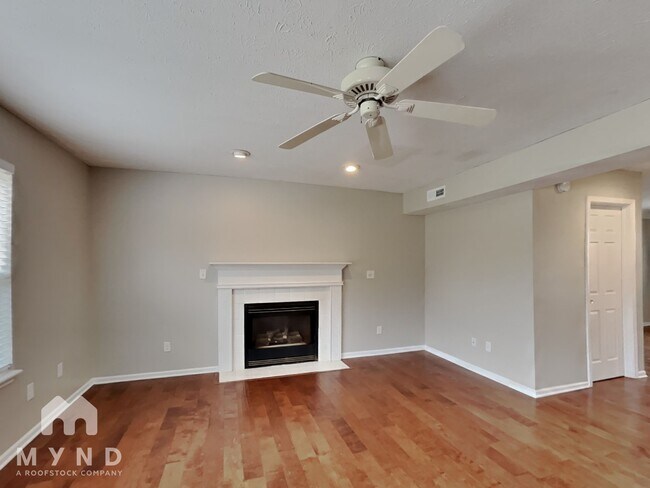 Foto del edificio - 10301 Springridge Cir