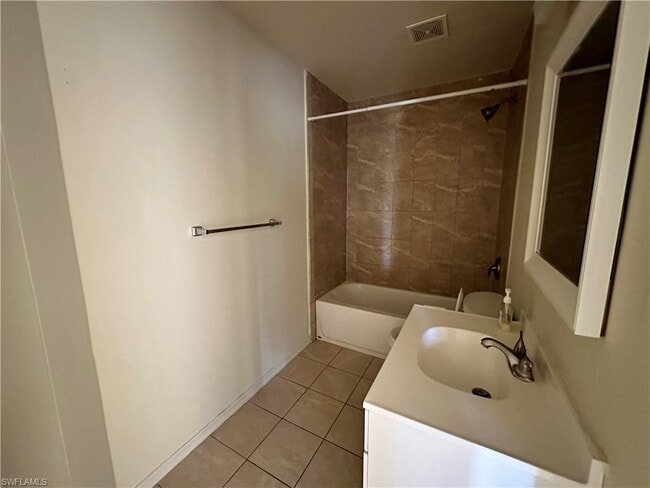 Foto del edificio - 10632 Woods Cir