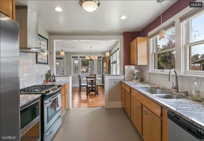 Foto del edificio - 2 br, 1 bath House - 4879 Newton Street