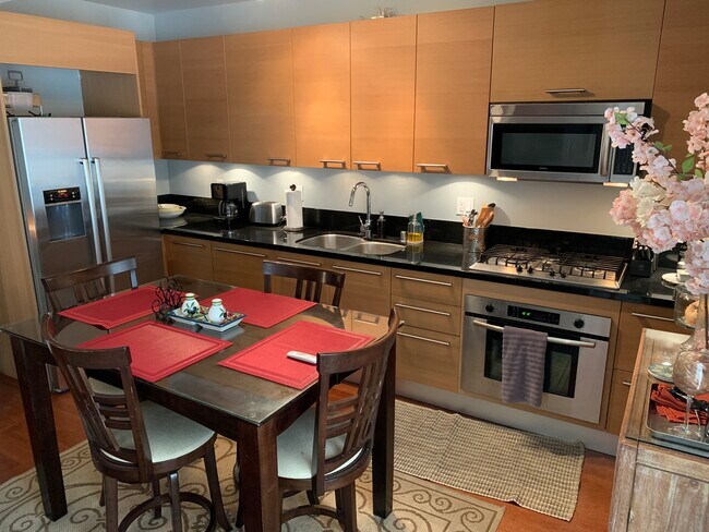 Cocina - 416 S spring St