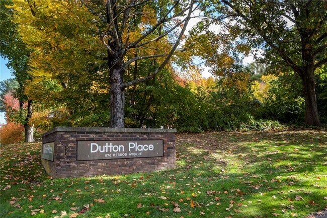 Building Photo - 13 Dutton Pl Way
