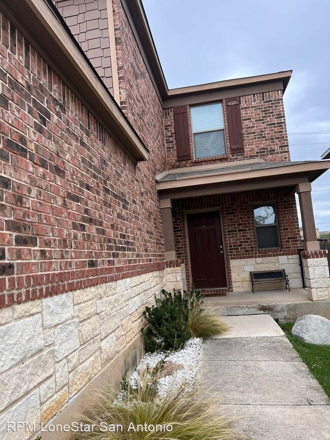Building Photo - 3 br, 2.5 bath House - 2614 Green Leaf