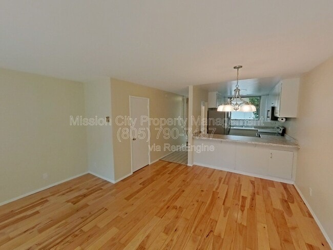 Building Photo - 5036 Birchwood Rd