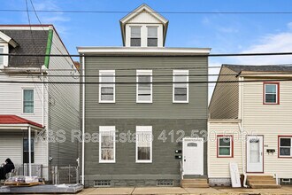Building Photo - 1950 Lowrie St