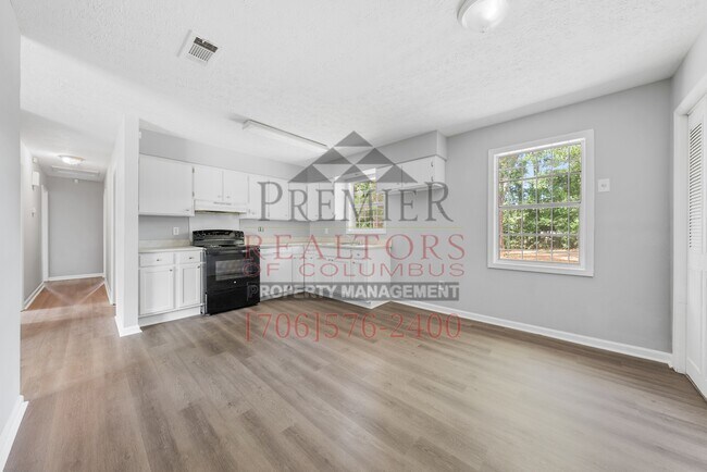 Foto del edificio - 1617 Woodhollow Dr