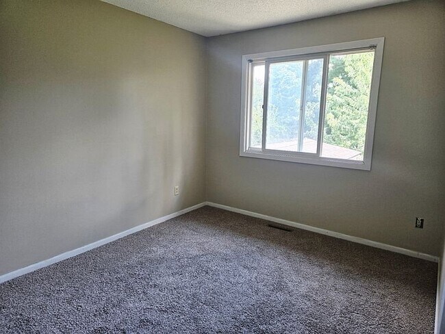 Foto del edificio - 1259 Dunberry Ln