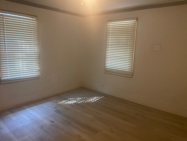 Foto del edificio - 3083 Mt Olive Rd