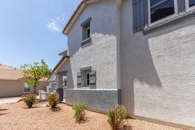 Building Photo - 2771 S Sailors Way