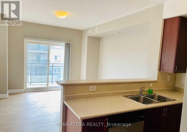 Photo du bâtiment - 5150 Winston Churchill Blvd