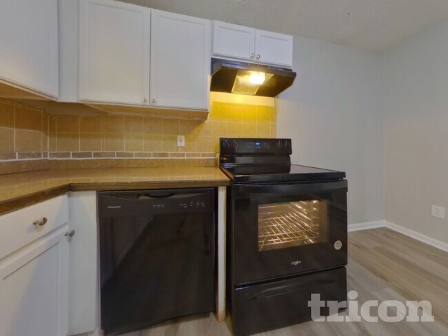 Building Photo - 459 Sweet Water Trail SE