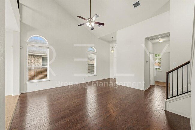 Foto del edificio - 1405 Sunny Meadows Loop
