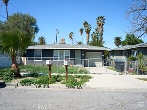 Building Photo - 417 N Taylor St