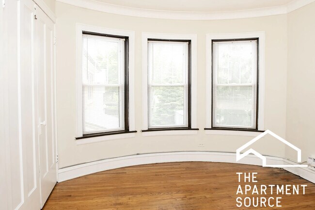 Foto del edificio - 2131 W Giddings St