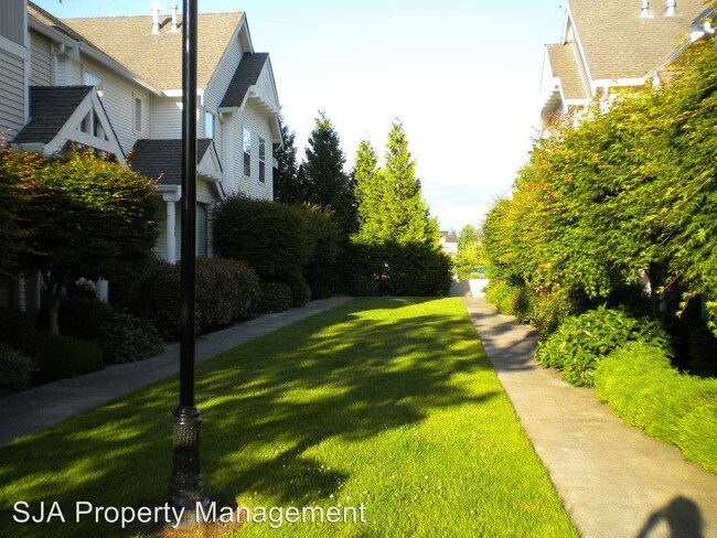 Foto del edificio - 326 227th Ln NE