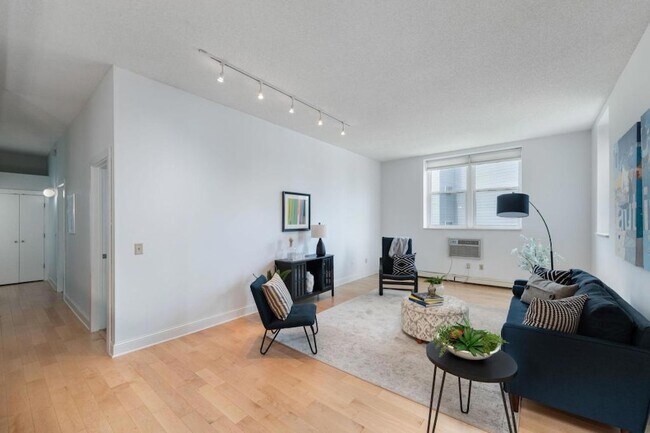 Foto del edificio - 215 7th St NE