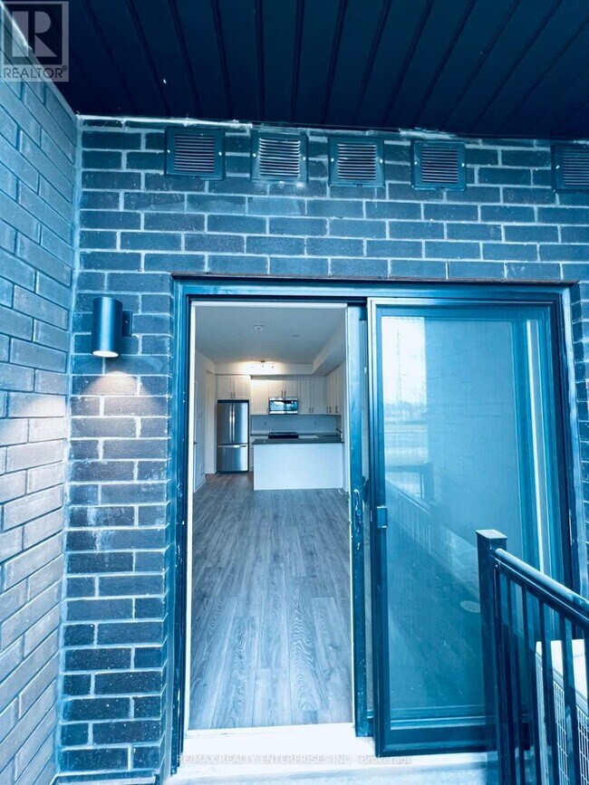 Building Photo - 14-14 Lytham Grn Cir