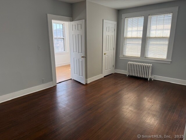 Foto del edificio - 2127 E Main St