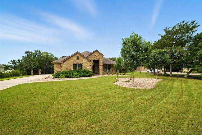 Building Photo - 107 Tylee Cir