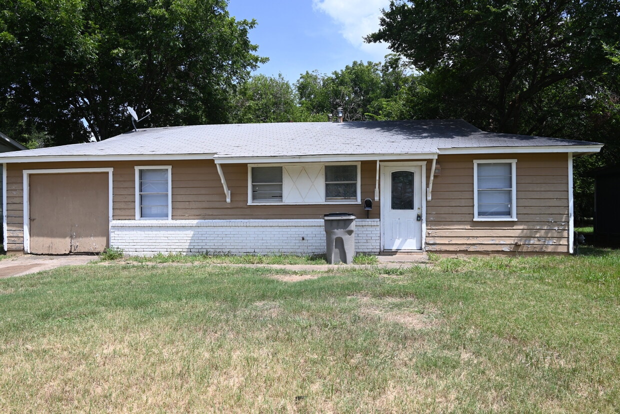 Primary Photo - 1421 Harrison St