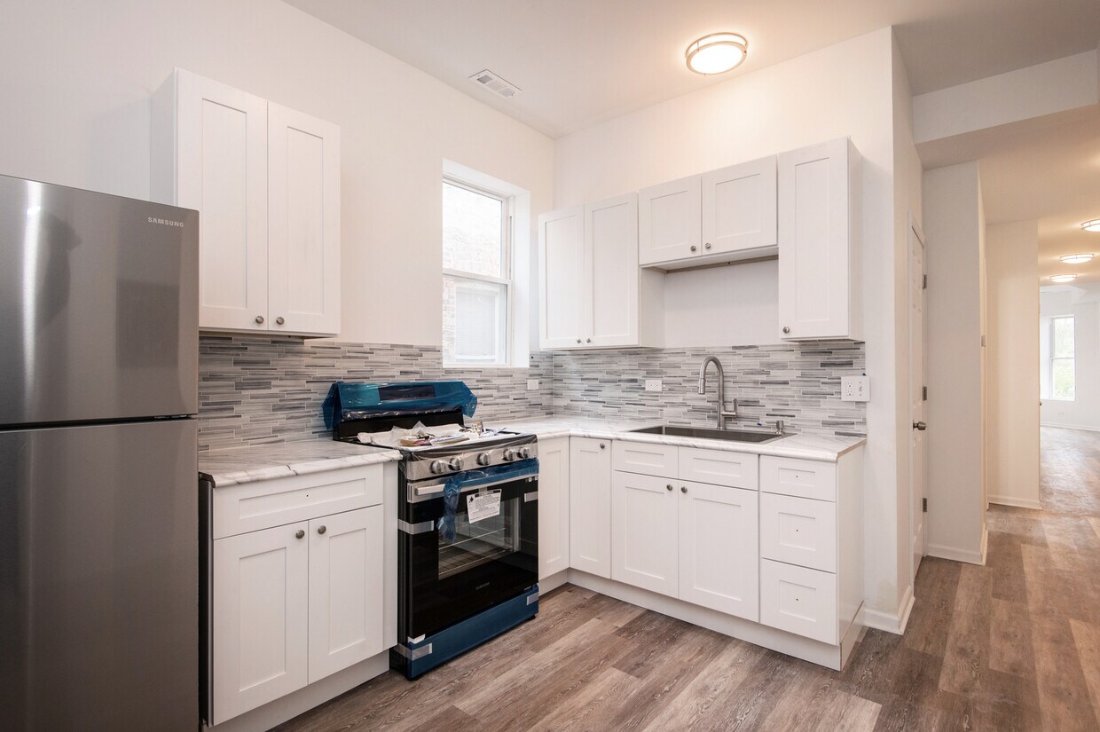 Foto principal - 5725 S Green St