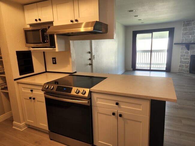 Open design - 14161 E Jewell Ave