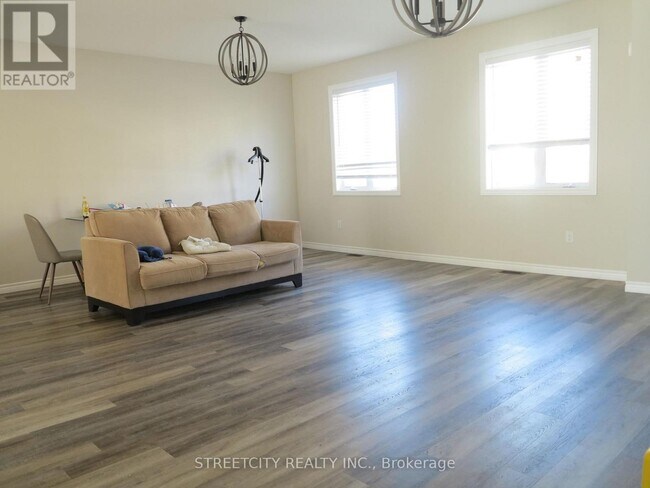 Building Photo - 435 Callaway Rd