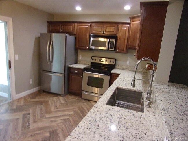 Building Photo - 11128 W Cove Harbor Dr