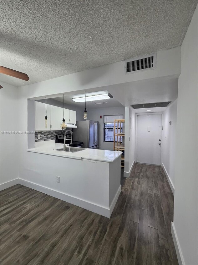 Primary Photo - 7670 SW 152nd Ave