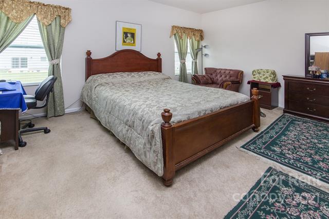 Building Photo - 9214 Bengali Cir