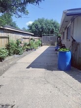 Building Photo - 5530 Gatewood St