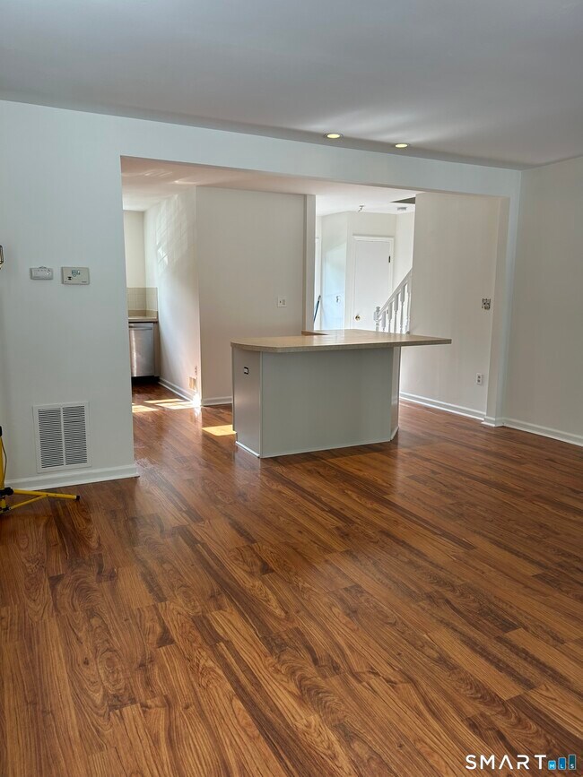 Foto del edificio - 235 Red Oak Ln