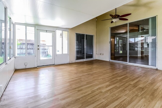 Building Photo - 9042 Egret Cove Cir