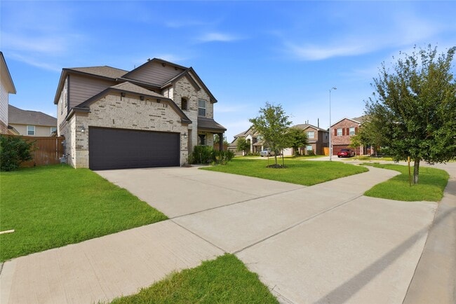 Building Photo - 5102 Brookshire Pass Dr