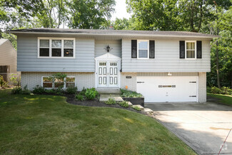 Building Photo - 4762 Farnhurst Rd