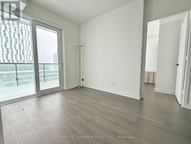 Photo du bâtiment - 35 Rolling Mills Rd