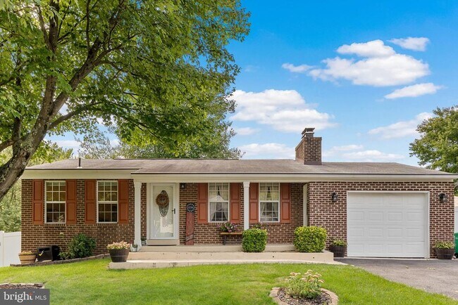 Foto del edificio - 8805 Rosanne Ct