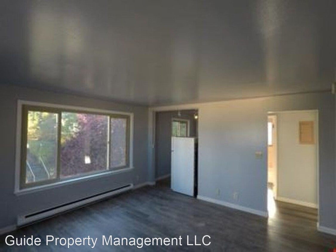 Primary Photo - 1417 Belmont Ave