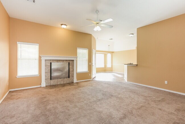 Foto del edificio - 6004 SE 82nd Cir