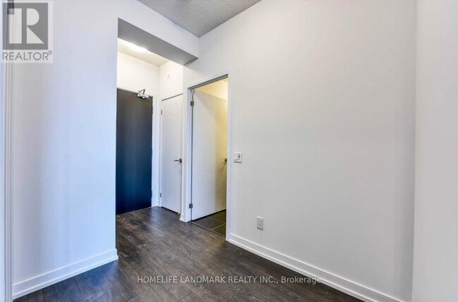 Building Photo - 125 Redpath Ave