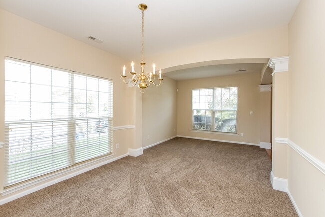 Building Photo - 1146 Danbrook Dr